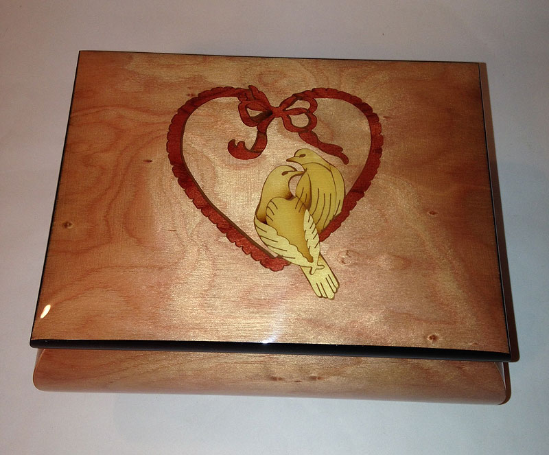 415AL -Heart with two Doves Ring Box
