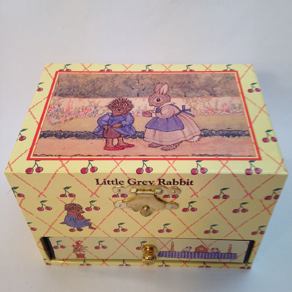 G-35824 - "Little Grey Rabbit" Jewelry Box - Click Image to Close