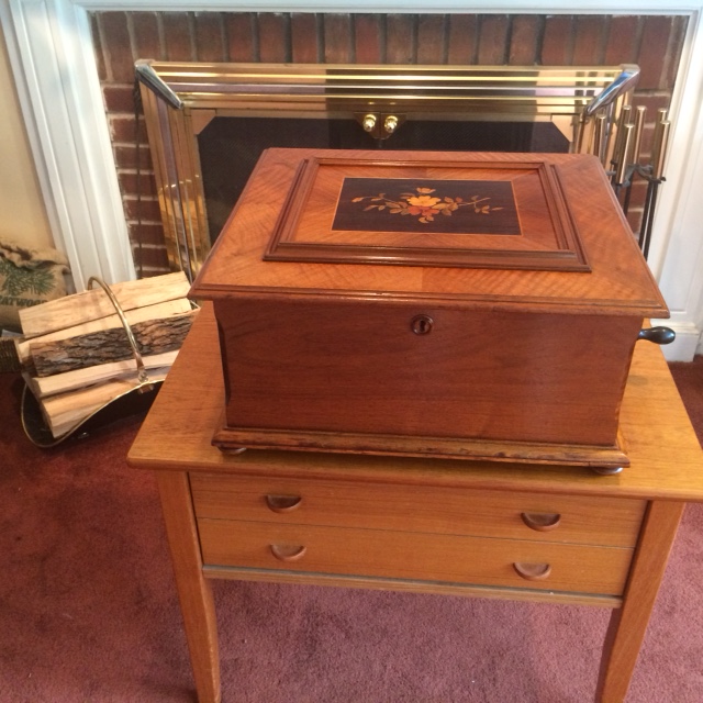 Early 1890s 15-1/2" Polyphon Disc Music Box